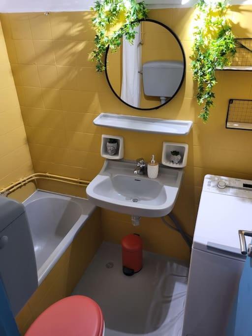 Viva La Frida Boho Apartment In Central אתונה מראה חיצוני תמונה